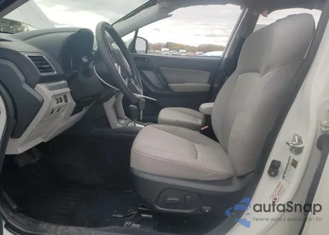 2018 Subaru Forester 2.5I Premium из США, поврежденный, VIN JF2SJAEC1JH485512